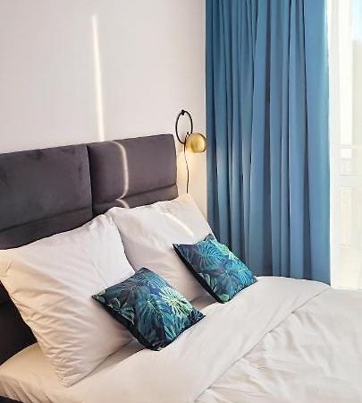 Cosmopolitan Apartament Z Bezplatnym, Prywatnym Parkingiem W Hali Garazowej Торунь Екстер'єр фото