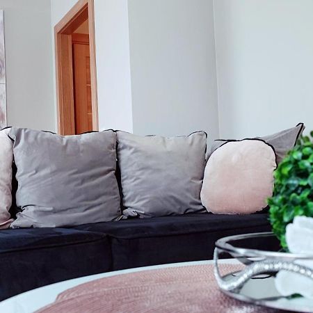 Cosmopolitan Apartament Z Bezplatnym, Prywatnym Parkingiem W Hali Garazowej Торунь Екстер'єр фото